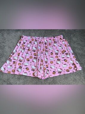 Hello Kitty by Sanrio Shorts L